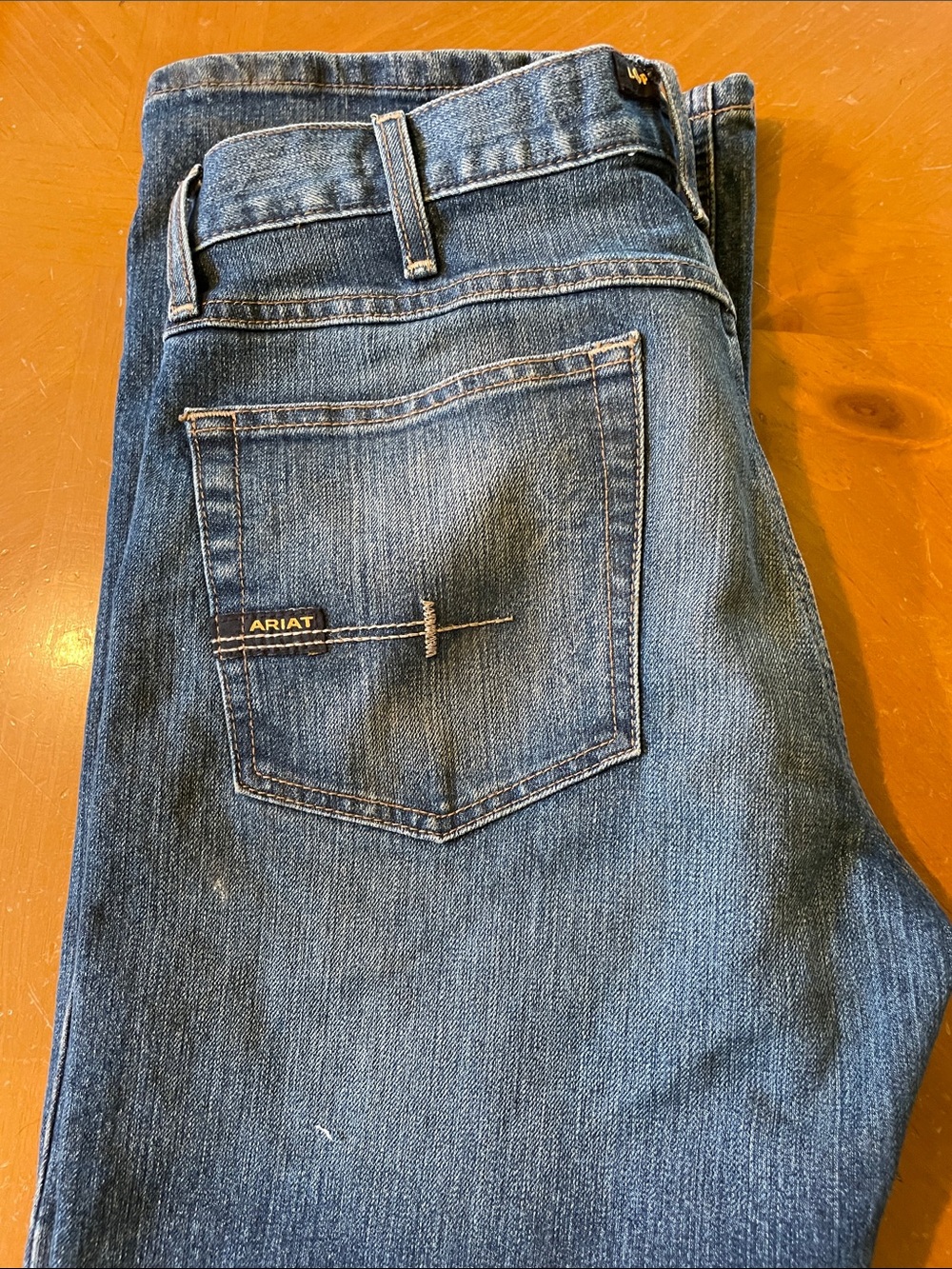 Ariat Men's Medium Blue Relaxed Fit Jeans 31/36